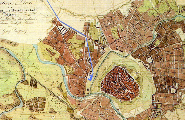Ein detailliertes altes Stadtplan von Hamburg, Deutschland, mit Straßen, Gebäuden und Sehenswürdigkeiten, durchzogen von einer blauen Linie und Texten mit Informationen über die Bevölkerung und bekannte Orte.