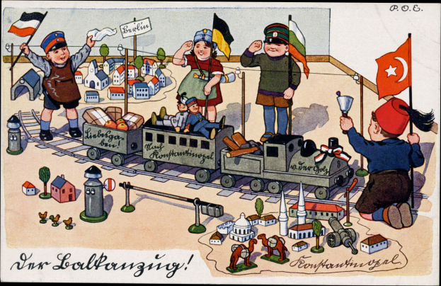 Gruppe von Kindern, die mit einem Spielzeughahn auf einem Bahngeleise spielt, umgeben von Häusern, Bäumen und anderen Gegenständen, mit Text unten.