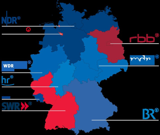 Karte von Deutschland, die die Ergebnisse der Wahl von 2016 nach Bundesländern zeigt, wobei die Bundesländer rot und blau eingefärbt sind, um verschiedene Ergebnisse anzuzeigen, und Text, der die Namen der Kandidaten und das Wahldatum bereitstellt.