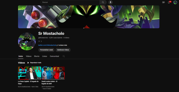 Screenshot einer Website mit schwarzem Hintergrund und animierten Bildern und Text, der "Wie lade ich YouTube-Videos herunter" lautet, ähnelt einem YouTube-Videostreaming-Dienst.